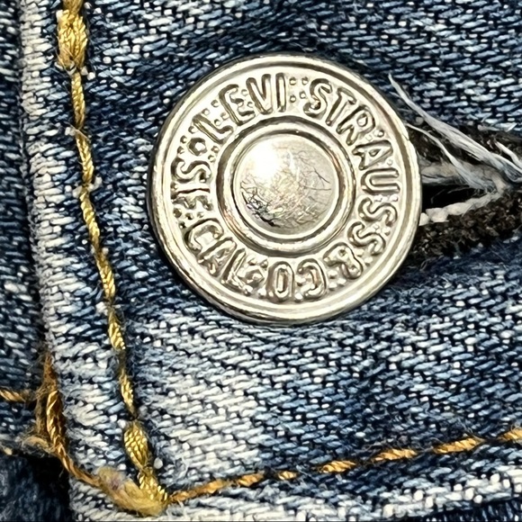 Levi’s 501 Jeans - Picture 9 of 9